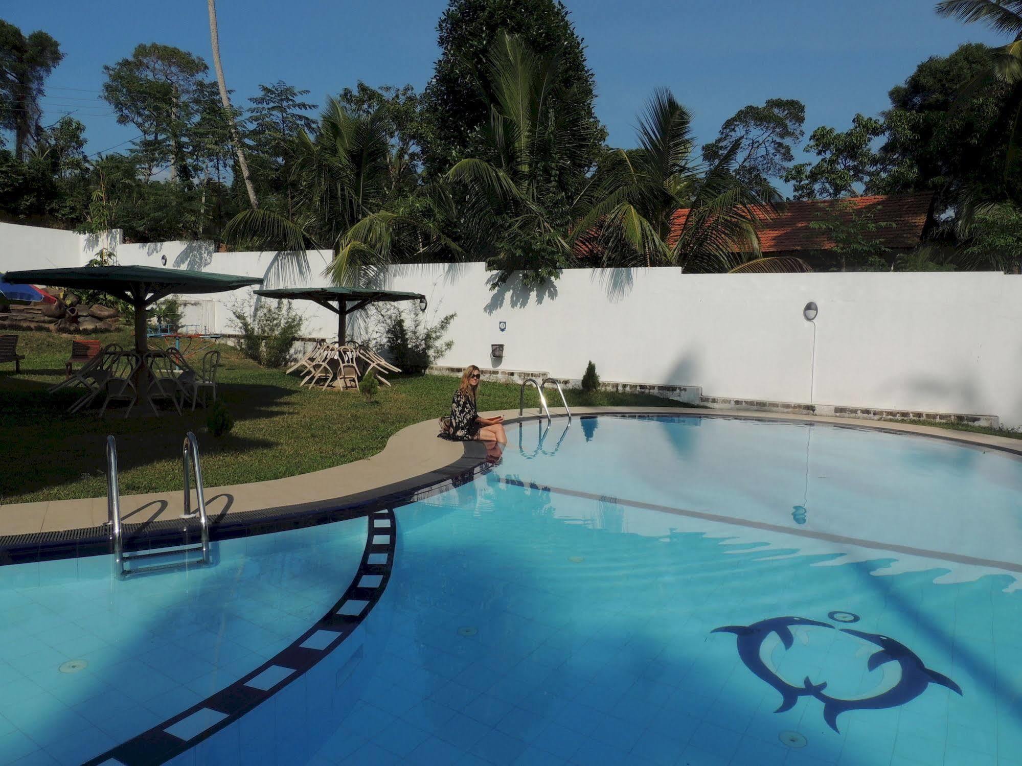 Airport Green View Resort Andiambalama المظهر الخارجي الصورة