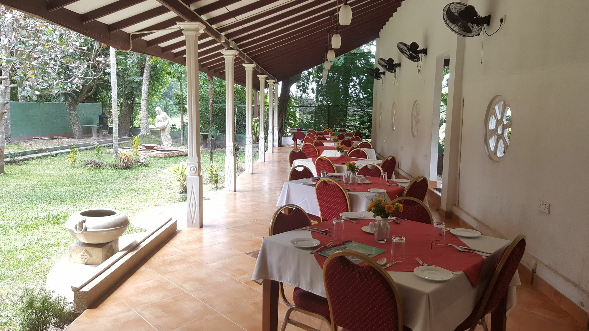 Airport Green View Resort Andiambalama المظهر الخارجي الصورة